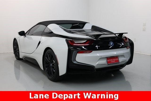 BMW i8 Thumbnail Image 56