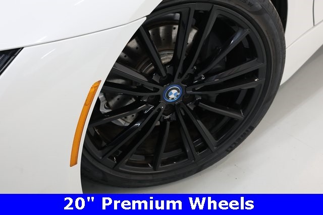 BMW i8 Thumbnail Image 69