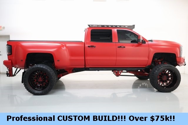 Chevrolet Silverado 3500HD Thumbnail Image 53
