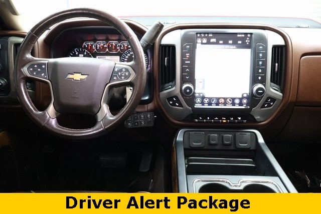 Chevrolet Silverado 3500HD Thumbnail Image 65