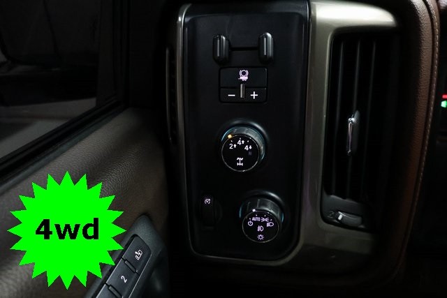 Chevrolet Silverado 3500HD Thumbnail Image 76