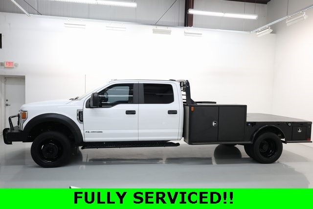 Ford Super Duty F-550 DRW Thumbnail Image 54