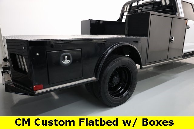Ford Super Duty F-550 DRW Thumbnail Image 59