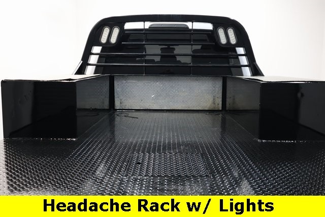 Ford Super Duty F-550 DRW Thumbnail Image 64