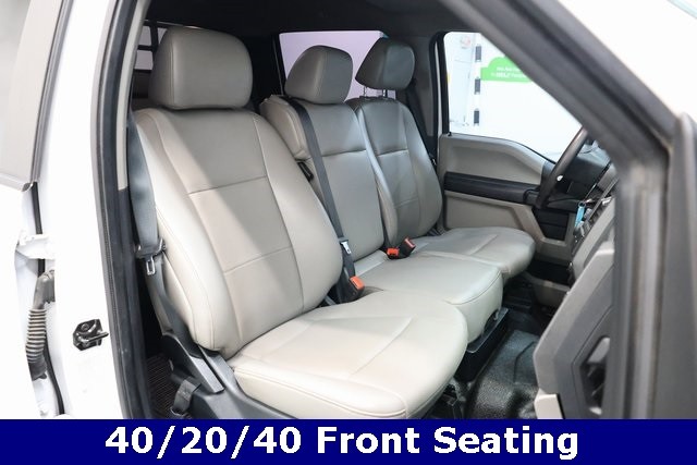 Ford Super Duty F-550 DRW Thumbnail Image 68