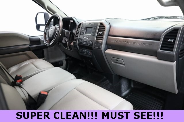 Ford Super Duty F-550 DRW Thumbnail Image 70