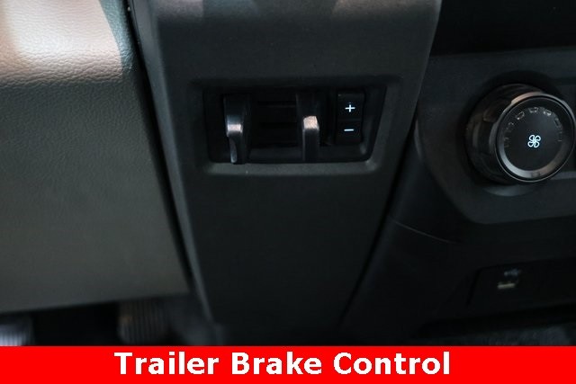 Ford Super Duty F-550 DRW Thumbnail Image 83