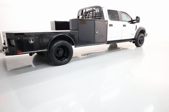 Ford Super Duty F-550 DRW Thumbnail Image 92