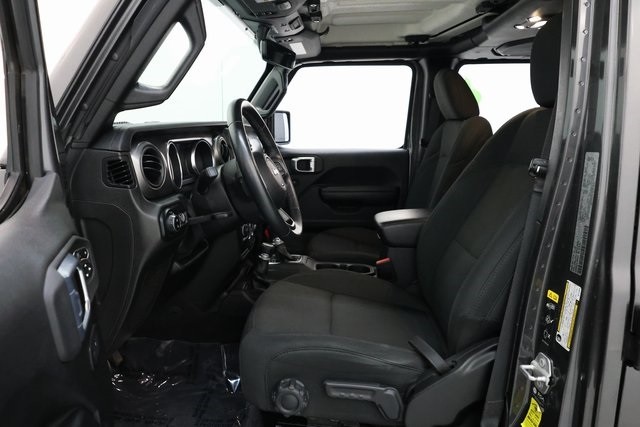 Jeep Gladiator Thumbnail Image 95