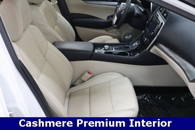 Nissan Maxima Thumbnail Image 60