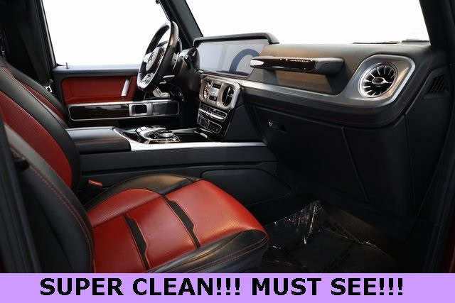 Mercedes-Benz G-Class Thumbnail Image 64