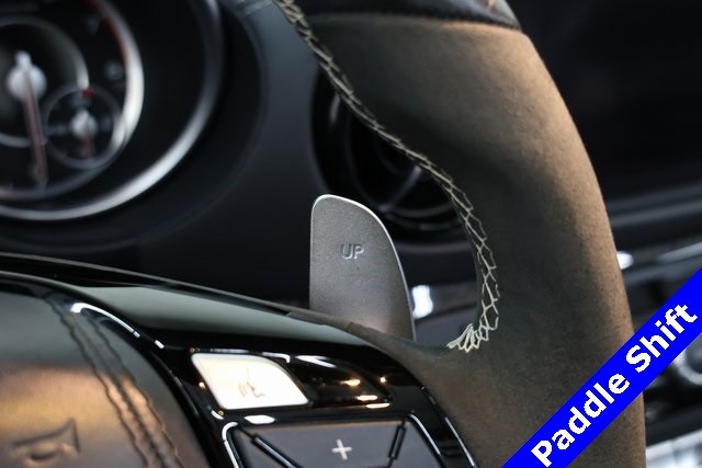Mercedes-Benz SL-Class Thumbnail Image 83