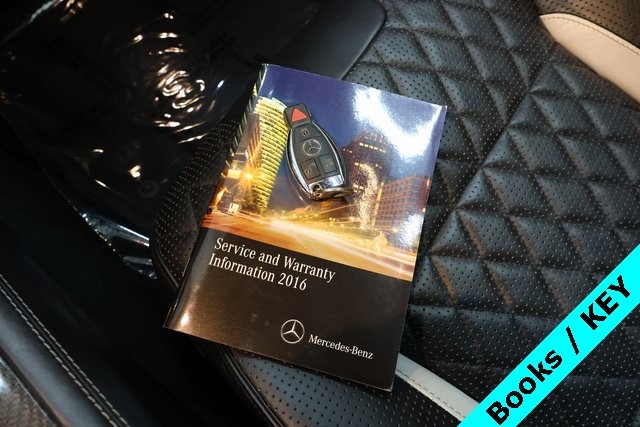 Mercedes-Benz SL-Class Thumbnail Image 92