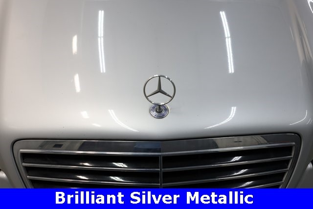 Mercedes-Benz E-Class Thumbnail Image 52