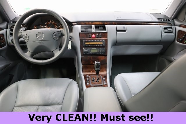 Mercedes-Benz E-Class Thumbnail Image 59