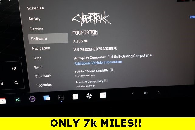 Tesla Cybertruck Thumbnail Image 53