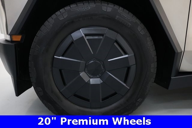 Tesla Cybertruck Thumbnail Image 84
