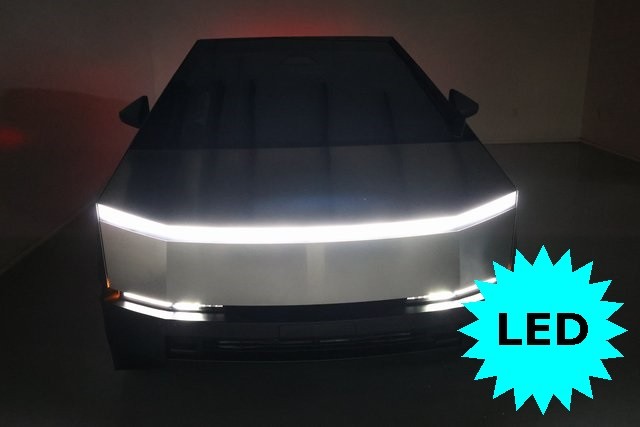Tesla Cybertruck Thumbnail Image 92