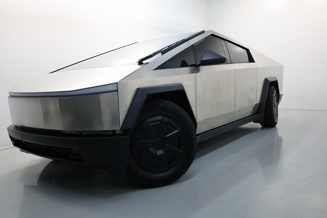 Tesla Cybertruck Thumbnail Image 98