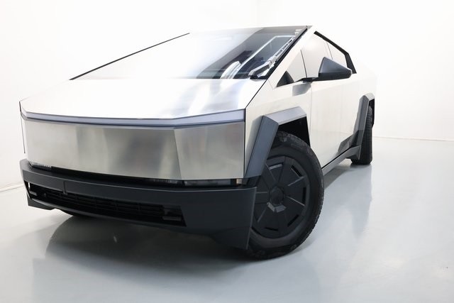 Tesla Cybertruck Thumbnail Image 100