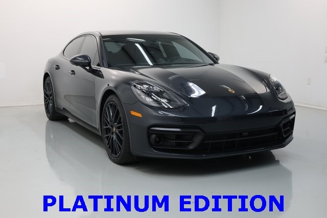 Porsche Panamera Thumbnail Image 53