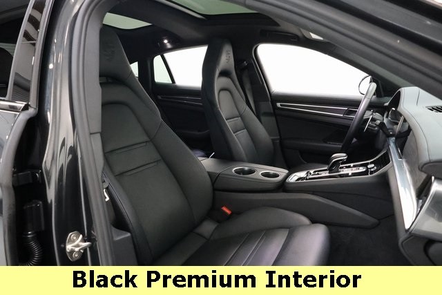 Porsche Panamera Thumbnail Image 62