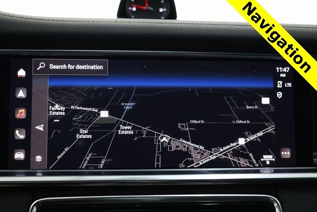 Porsche Panamera Thumbnail Image 70