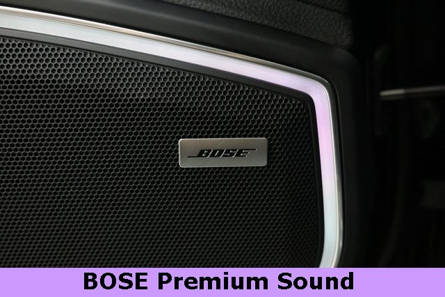 Porsche Panamera Thumbnail Image 81