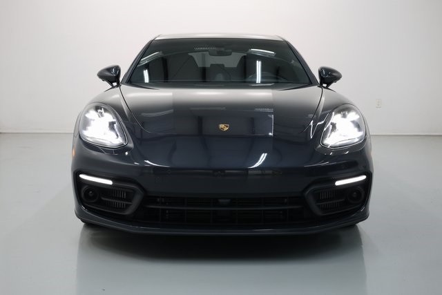 Porsche Panamera Thumbnail Image 90