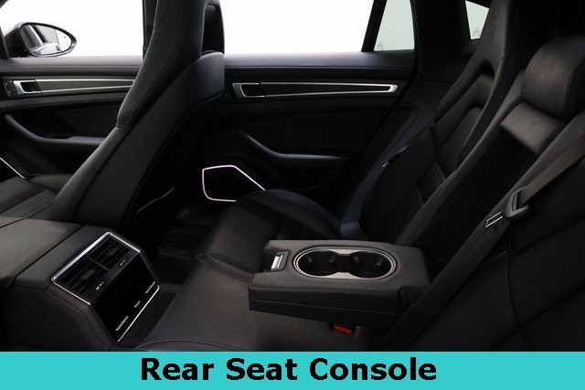 Porsche Panamera Thumbnail Image 91