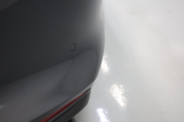 Porsche Panamera Thumbnail Image 100
