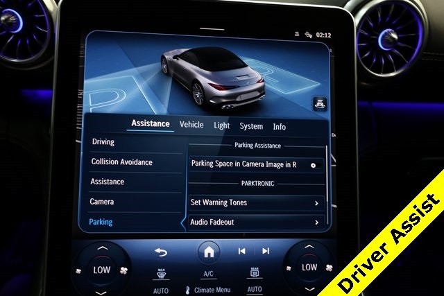 Mercedes-Benz SL Thumbnail Image 77