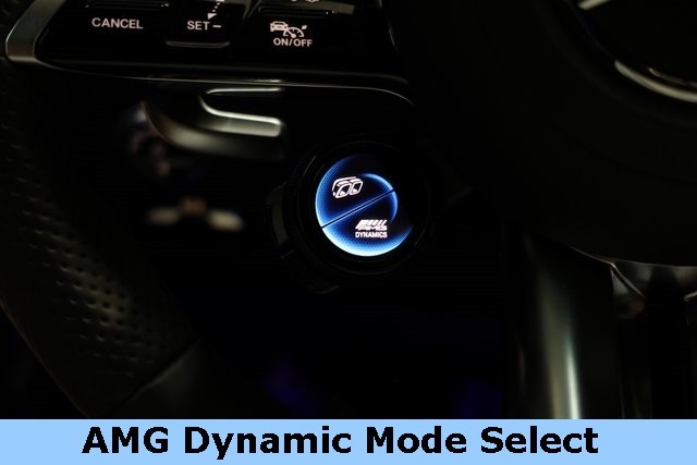 Mercedes-Benz SL Thumbnail Image 92