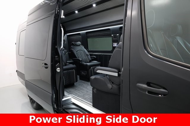 Mercedes-Benz Sprinter Cargo Van Thumbnail Image 66