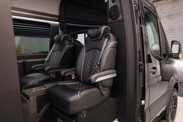 Mercedes-Benz Sprinter Cargo Van Thumbnail Image 67