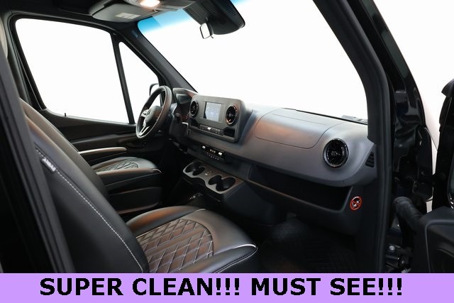 Mercedes-Benz Sprinter Cargo Van Thumbnail Image 77