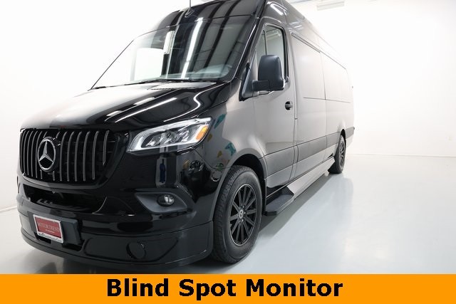 Mercedes-Benz Sprinter Cargo Van Thumbnail Image 82