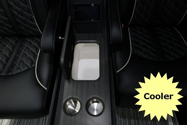 Mercedes-Benz Sprinter Cargo Van Thumbnail Image 87