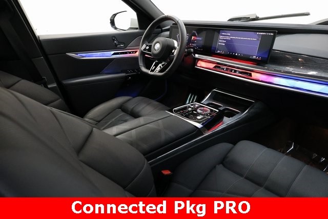 BMW 7 Series Thumbnail Image 64