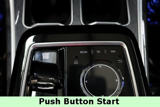 BMW 7 Series Thumbnail Image 74