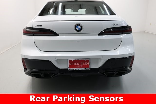 BMW 7 Series Thumbnail Image 82