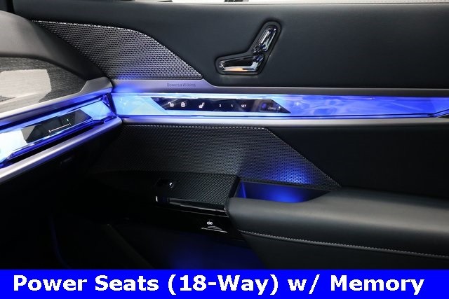 BMW 7 Series Thumbnail Image 85