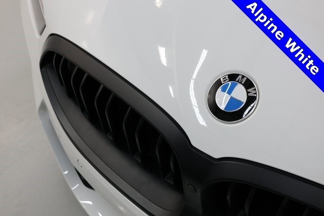 BMW 8 Series Thumbnail Image 54