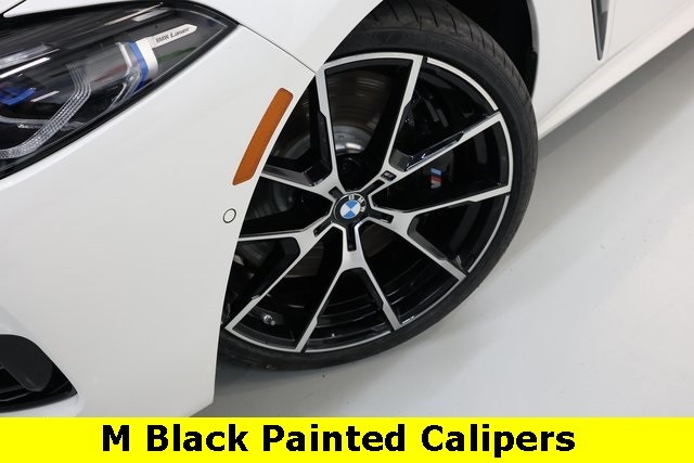 BMW 8 Series Thumbnail Image 100