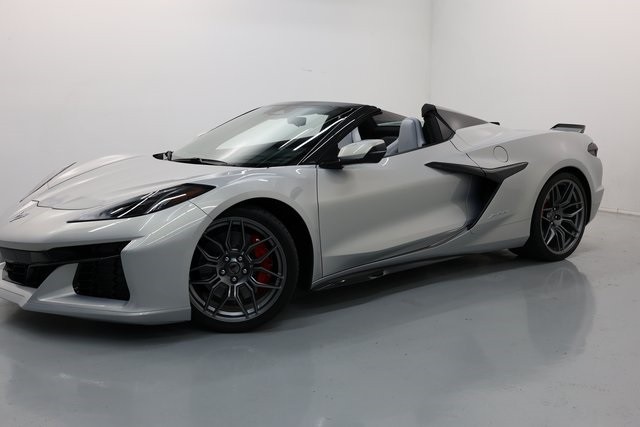Chevrolet Corvette Thumbnail Image 96