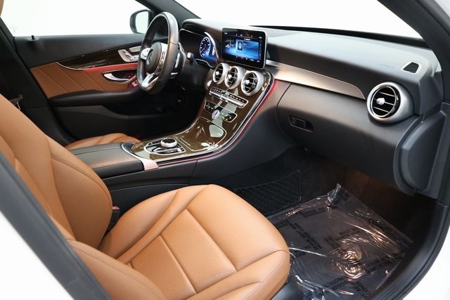 Mercedes-Benz C-Class Thumbnail Image 66