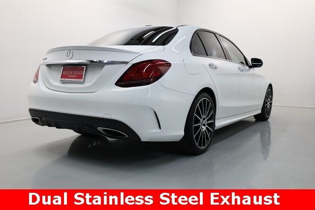 Mercedes-Benz C-Class Thumbnail Image 90
