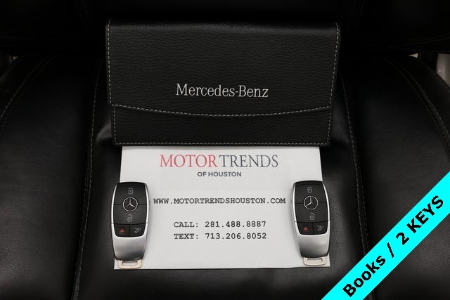 Mercedes-Benz C-Class Thumbnail Image 93