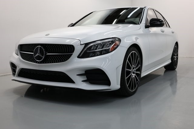Mercedes-Benz C-Class Thumbnail Image 95