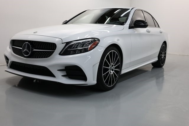 Mercedes-Benz C-Class Thumbnail Image 96